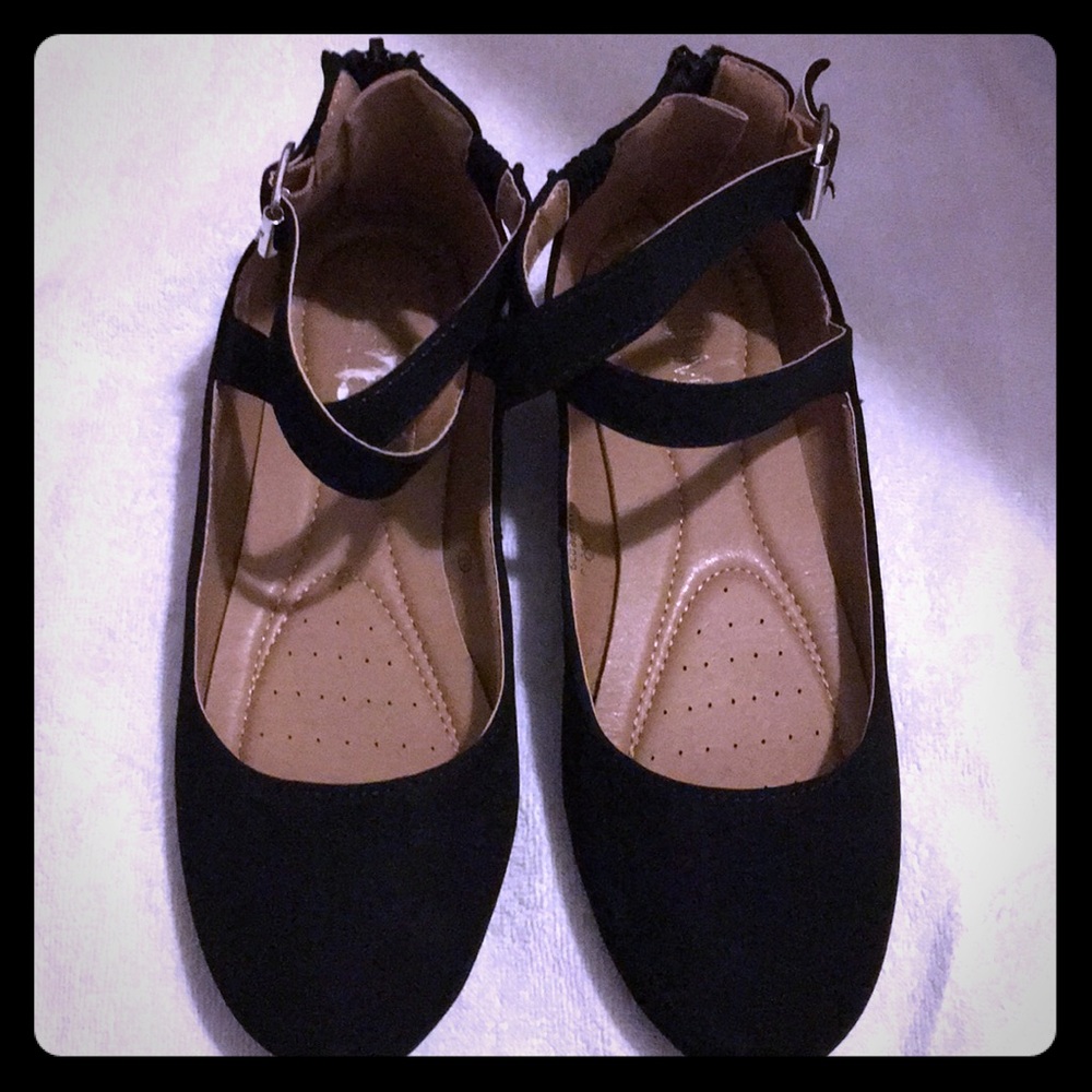BellaMarie flats